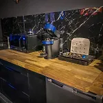 Loveroom 01